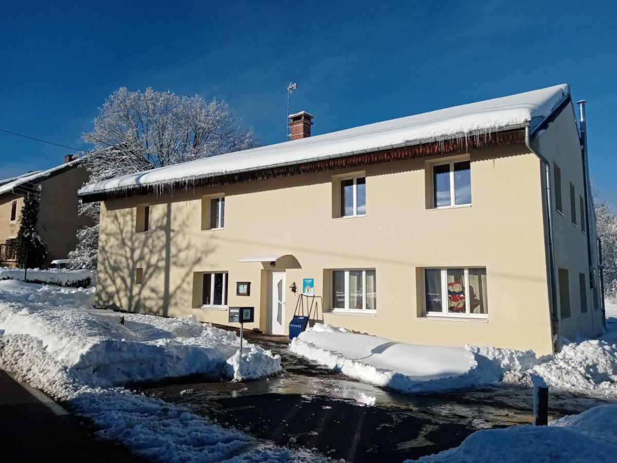 Les P'Tites Pistes Bed and Breakfast Chaux-des-Pres Εξωτερικό φωτογραφία